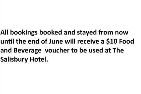 Salisbury Hotel Motel - New Castle Holiday 1