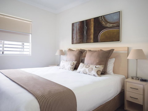 Oaks Brisbane Mews Suites - New Castle Holiday 7