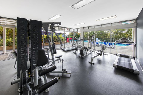 Oaks Brisbane Mews Suites - New Castle Holiday 9