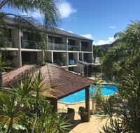Burleigh Palms Holiday Apartments - New Castle Holiday