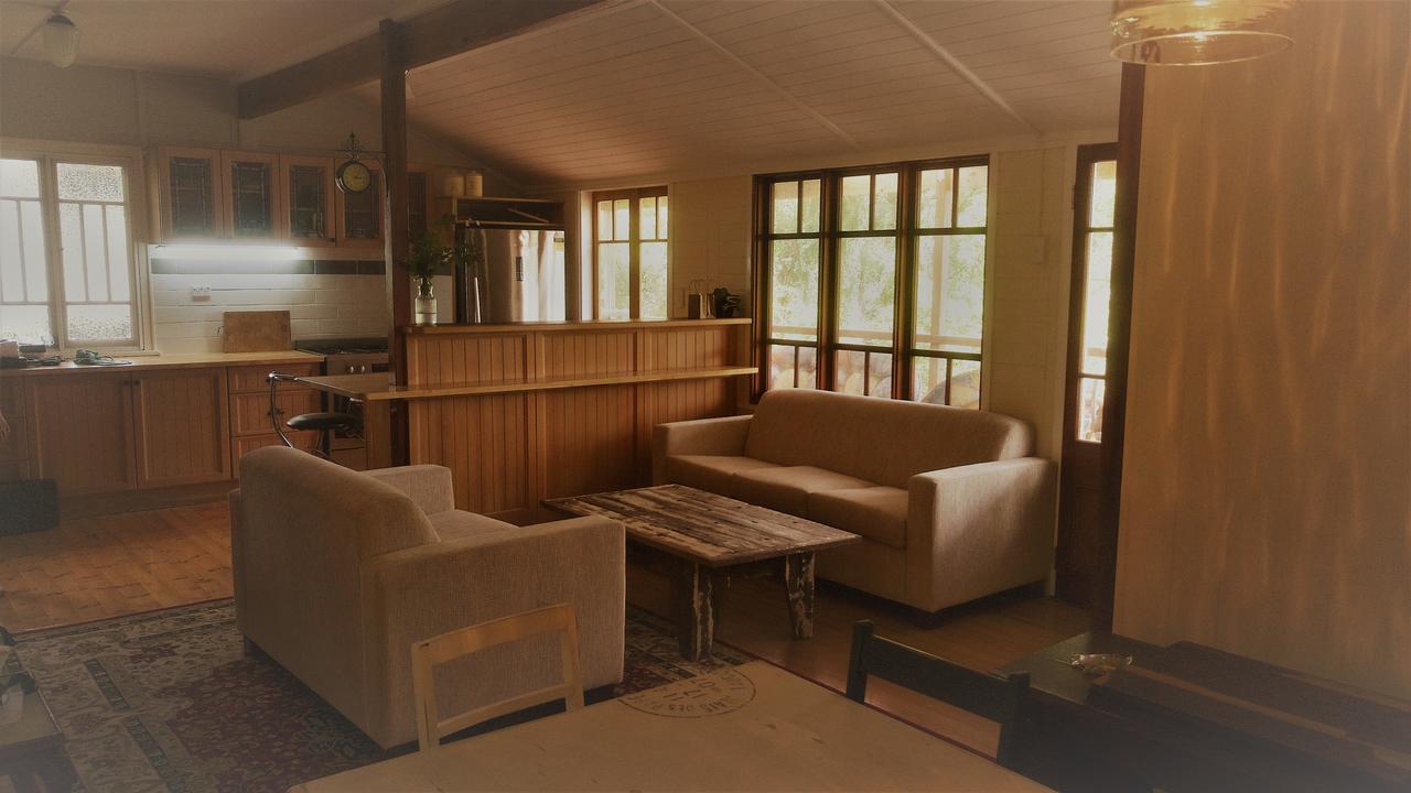 Mt Alford QLD New Castle Holiday