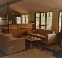 Boonah Cottage - New Castle Holiday