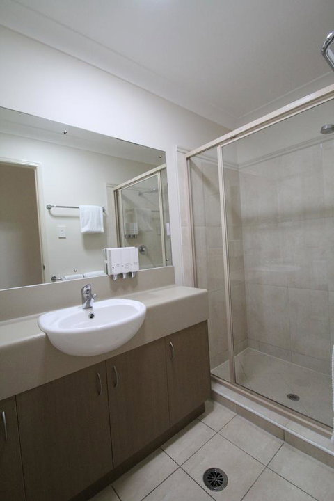 Midlander Motor Inn - New Castle Holiday 4