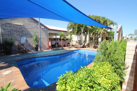 Midlander Motor Inn - New Castle Holiday 2