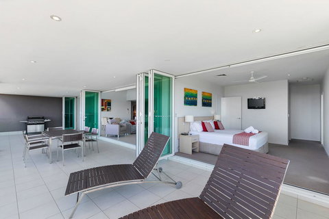 Akama Resort - New Castle Holiday 8