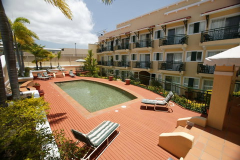 Il Palazzo Holiday Apartments - New Castle Holiday 19