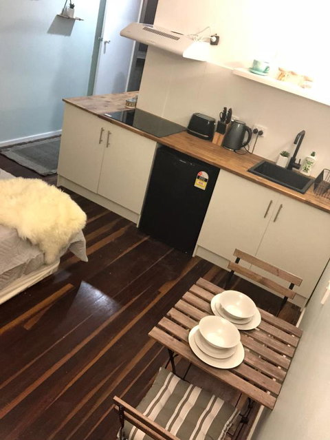 SEA-esta - New Castle Holiday 8