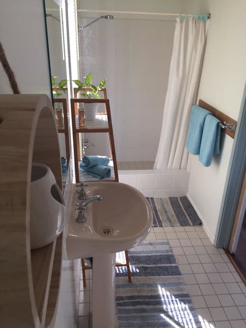 SEA-esta - New Castle Holiday 14