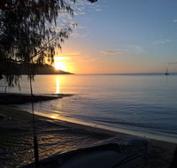 Magnetic Island Bed and Breakfast - New Castle Holiday