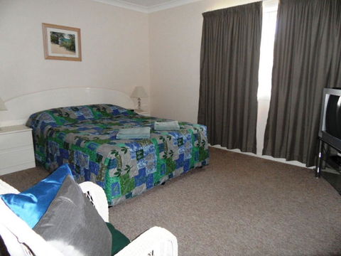 Sylvan Beach Resort - New Castle Holiday 28