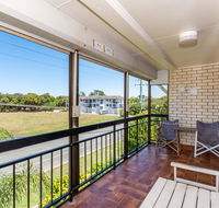 Spacious Unit overlooking Moreton Bay - Boyd St Woorim - New Castle Holiday