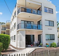 Quiet location across from waterfront - South Esp Bongaree - New Castle Holiday