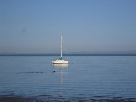 Quiet Location Across From Waterfront - South Esp, Bongaree - New Castle Holiday 4