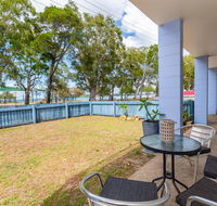 Charm and Comfort in this Ground floor unit with water views Welsby Pde Bongaree - New Castle Holiday