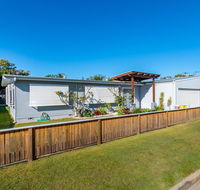 Fabulous Family Destination in Paradise Parade Bongaree - New Castle Holiday
