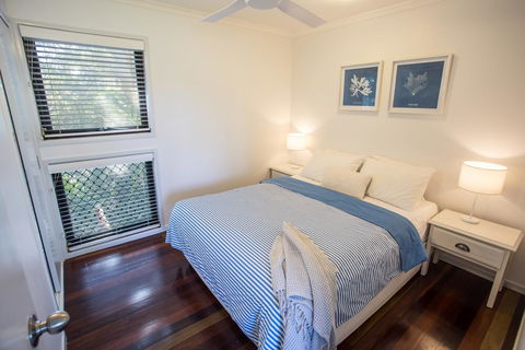 Point Break Beach House - New Castle Holiday 9
