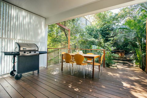 Point Break Beach House - New Castle Holiday 8
