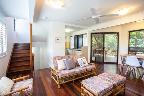 Point Break Beach House - New Castle Holiday 2