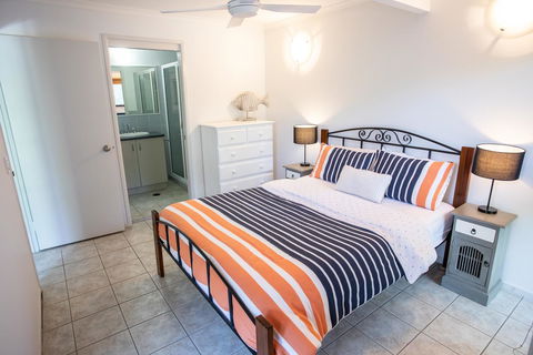 Point Break Beach House - New Castle Holiday 13