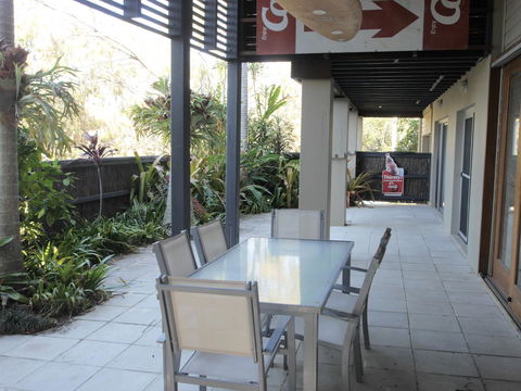 A AAA C-SHACK - New Castle Holiday 4