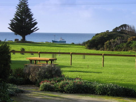 King Island Accommodation Cottages - New Castle Holiday 3