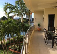1 on The Strand - New Castle Holiday