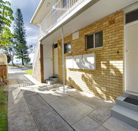 'Beachside' Shoal Bay Unit 4 - New Castle Holiday