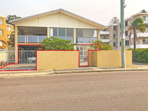 'Mooring One Downstairs', 23 Shoal Bay Rd - Fantastic Ground Floor Duplex With Views, WIFI And Air Conditioning - New Castle Holiday 0