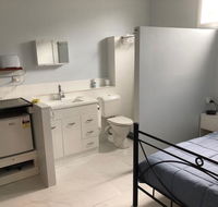 'Tranquil moments on Macleod' - New Castle Holiday