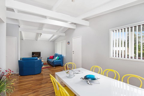 'White Sands', Mollymook - New Castle Holiday 2