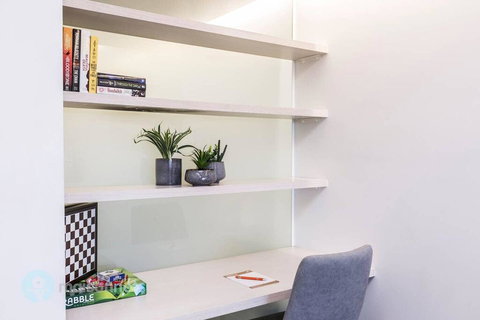 1 Bedroom Apt With Parking Walk To ANU - New Castle Holiday 3