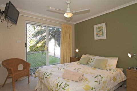 1/17 22nd Ave - Sawtell, NSW - New Castle Holiday 1