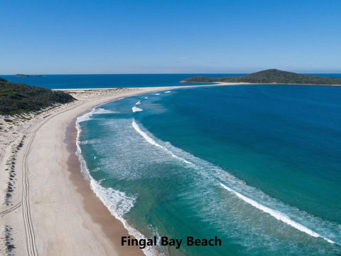10 Garuwa Street - Fabulous Fingal - New Castle Holiday 3