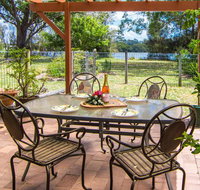 11 Bay Street - waterfront holiday - New Castle Holiday