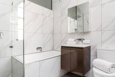 11w Elegance Stylish 3BD Heritage Terrace @TheRocks - New Castle Holiday 0