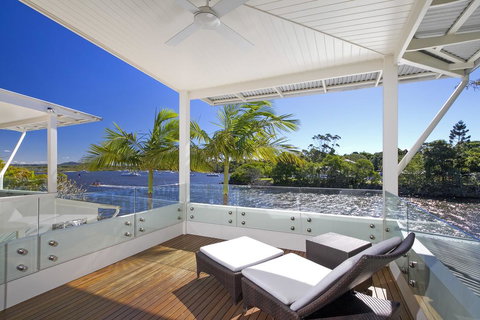 12 Noosa Parade - New Castle Holiday 1