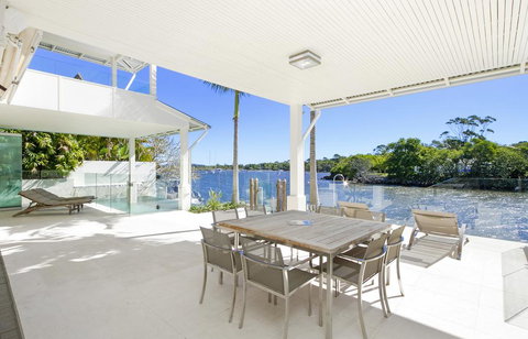 12 Noosa Parade - New Castle Holiday 2