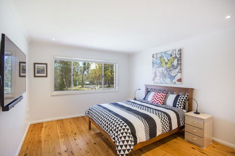 17A Crescent St ULLADULLA - New Castle Holiday 1