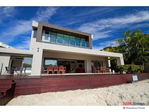 19 Witta Circle - New Castle Holiday 2