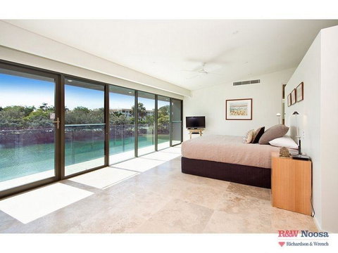 19 Witta Circle - New Castle Holiday 3