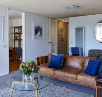 2 Bdrm South Yarra Apt With Balcony and Parking - New Castle Holiday