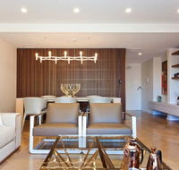2 Bed Sydney Executive Apt Close to City - New Castle Holiday