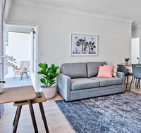 2 Bedroom Apt with Balcony  Air Con in Plympton - New Castle Holiday