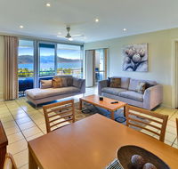 2 Bedroom Poinciana Lodge - New Castle Holiday