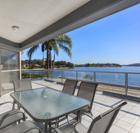 2 The Shores Soldiers Point - Waterfront - Uninterrupted Water Views INCLUDING ALL LINEN  TOWELS Free Wi-Fi - New Castle Holiday