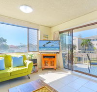 20 Kingsway 3 Bedroom Holiday Apartment - New Castle Holiday