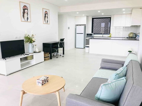 208 Kalina Apartments 2 Bedrooms - New Castle Holiday 0