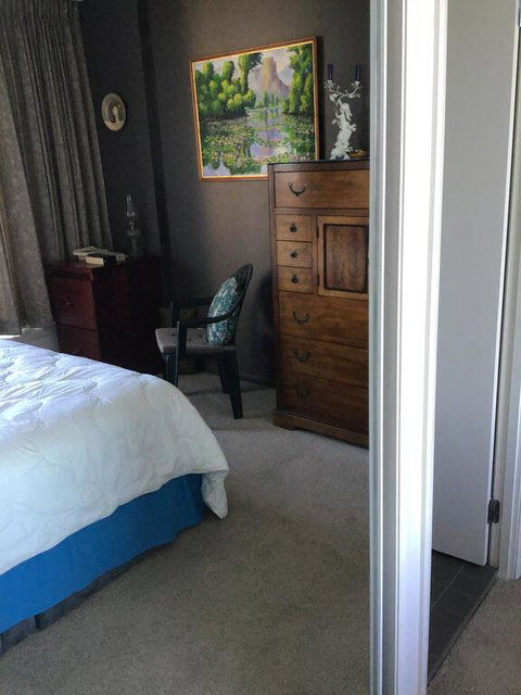 212 On Margaret - New Castle Holiday 1