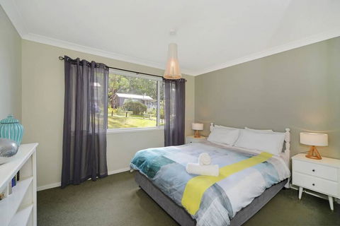 24 Hyam Road Hyams Beach - New Castle Holiday 3