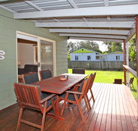 24 Sundew Street Mudjimba - 500 Bond - Pet Friendly Linen Supplied WIFI Air Cond. - New Castle Holiday